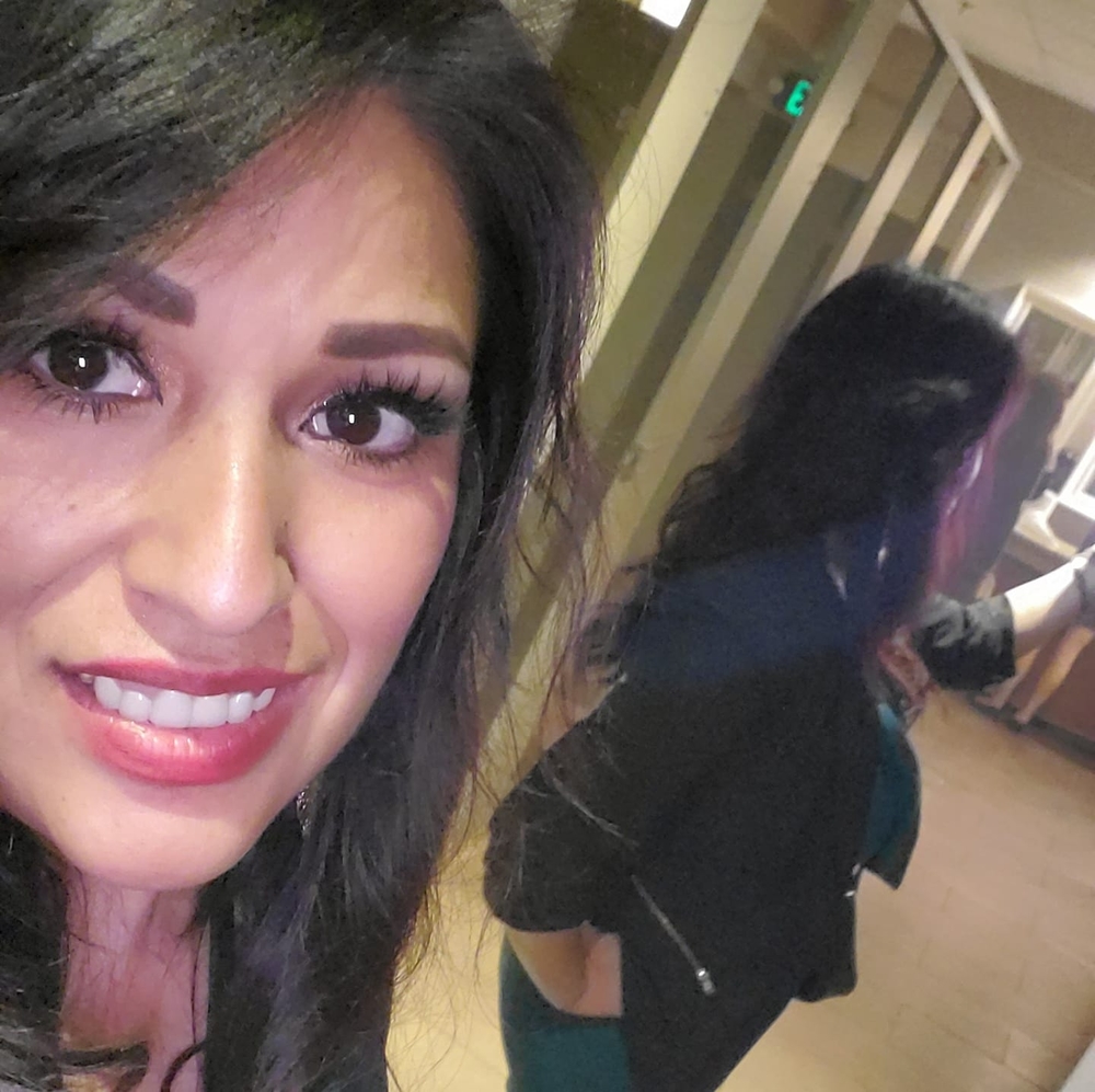 Meet your Posher, Laura